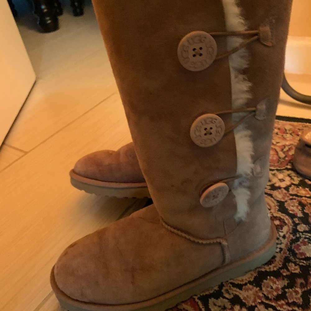 UGG Bailey Button Triplet